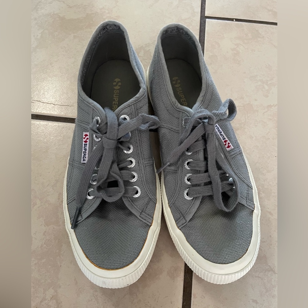 Superga Casual Sneakers 7.5M/9W
